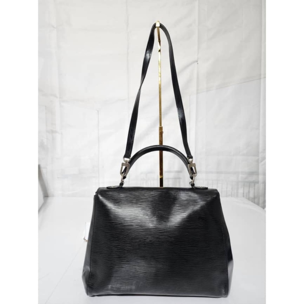 Authentic LOUIS VUITTON Epi Leather Cluny Satchel Bag Black - Picture 4 of 15